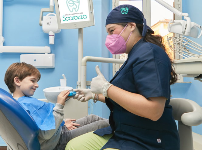 apparecchi per i denti dei bambini